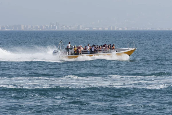 Акко Израиль 2018 Отдых Средиземном Море Морская Поездка Группы Арабских — стоковое фото