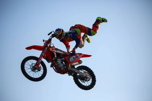 FMX Almatı, Astana Meydanı üzerinde. 09/19/2018 gün şehir.