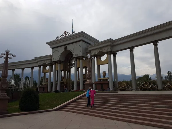 Park Des Ersten Präsidenten Der Republik Kasachstan Almaty — Stockfoto