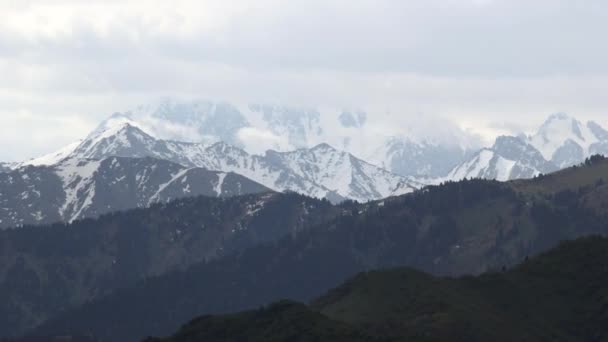 Clouds Talgar Peak 4973 — Stock Video