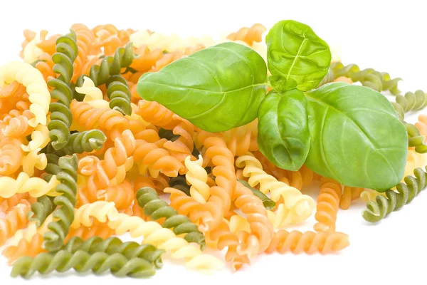 Pasta Colorata Rametto Basilico Isolato Fondo Bianco — Foto Stock