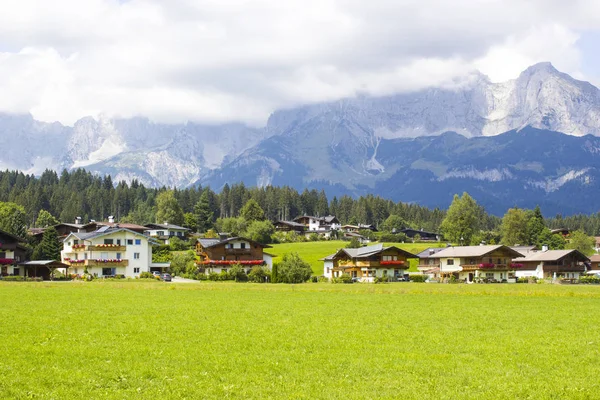 Uma Bela Vista Dos Alpes Austríacos Oberndorf Tirol Áustria — Fotografia de Stock