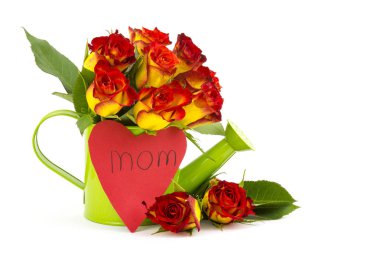 kırmızı ve sarı gül ve kalp