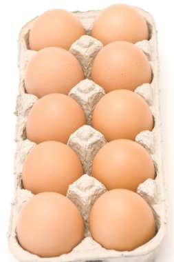 Beyaz arkaplanda yumurtalar 