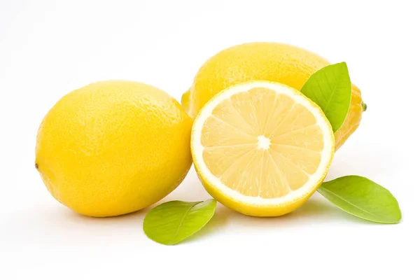 Frische Zitronen Auf Weißem Hintergrund — Stockfoto