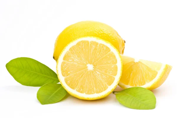 Beyaz Zemin Üzerine Limon — Stok fotoğraf