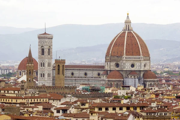 Catedral renacentista Santa Maria del Fiore en Florencia, Italia — Foto de Stock