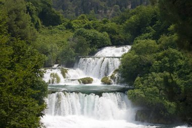 Krka şelale Dalmaçya (Hırvatistan)