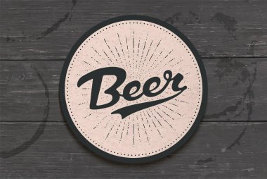 Coaster bira yazı elle çizilmiş bir bira için. Tek renkli vintage bar, pub ve bira Temalar için çizim. Bir bira bardağı ya da bir şişe üzerine yazı ile yerleştirmek için siyah coaster. Vektör çizim