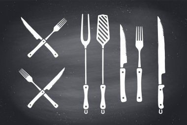 Çatal ve et kesme bıçakları ayarlayın. Biftek, kasap ve Barbekü malzemeleri - Barbekü Izgara araçları. Barbekü şeyler, et lokantası, Restoran, mutfak poster için araçlar kümesi. Et Temalar Tasarım. Vektör çizim