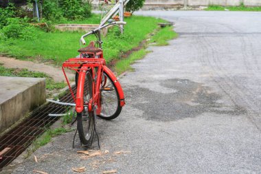 Bisiklet kırmızı Klasik vintage eski kopya alanı olan güzel metin ekleme