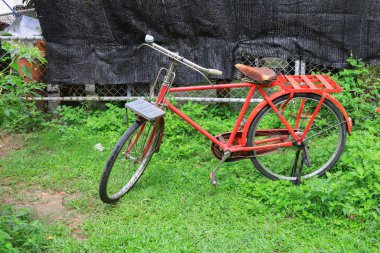 Bisiklet kırmızı Klasik vintage eski kopya alanı olan güzel metin ekleme