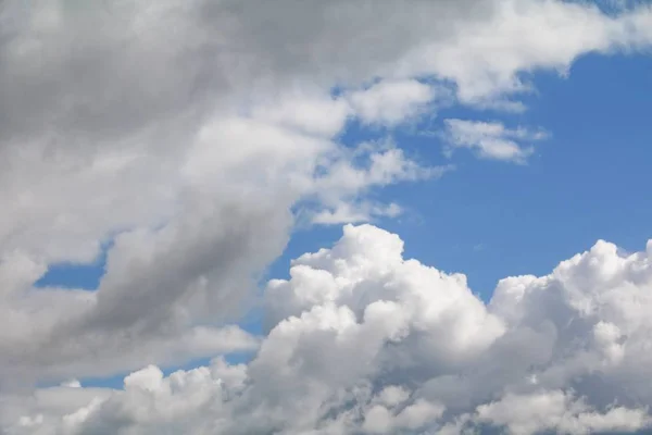 Cielo Azul Con Gran Nube Raincloud Arte Naturaleza Hermoso Espacio — Foto de Stock