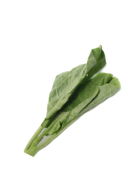 Grünkohl Mit Frischem Gemüse Und Wassertropfen Auf Weißem Hintergrund — Stockfoto