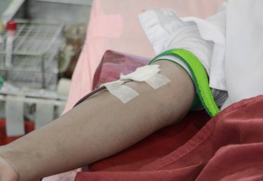 Kan verici kol enjeksiyon seçin odak alan sığ derinliği ile.