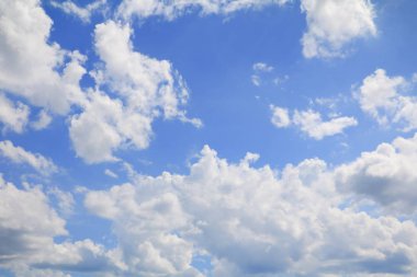 mavi gökyüzü parlak ve büyük cloud güzel, sanat doğa ile kopya alanı için metin ekleme