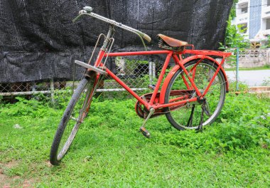 Bisiklet kırmızı Klasik vintage eski kopya alanı olan güzel metin ekleme