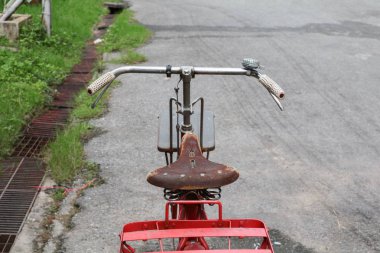 Bisiklet kırmızı Klasik vintage eski kopya alanı olan güzel metin ekleme
