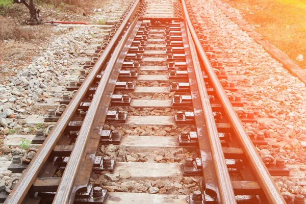 Bahngleis Auf Schotter Für Zugverkehr Mit Sonnenuntergang — Stockfoto