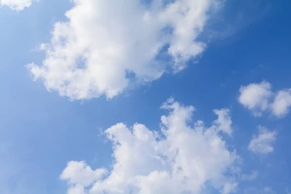 Céu Azul Brilhante Grande Nuvem Bonita Arte Natureza Com Espaço — Fotografia de Stock