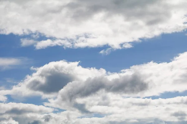 Céu Azul Com Grande Nuvem Nuvem Chuva Arte Natureza Bonito — Fotografia de Stock