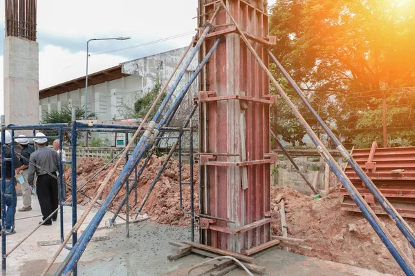 günbatımı hafif sesi ile site işyeri bina inşaat kiraz kuşu