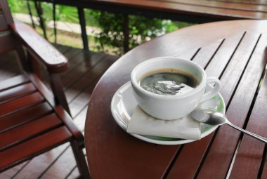 Kahve Kupası ahşap zemin zemin üzerine