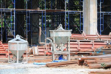 Vinç kovası Mikser konteyner çimento inşaat site işyeri binasında