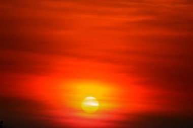 günbatımı güzel renkli manzara mavi gökyüzü akşam doğada twilight saat