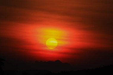 günbatımı güzel renkli manzara mavi gökyüzü akşam doğada twilight saat