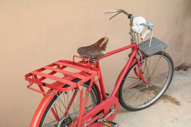 Bisiklet kırmızı Klasik vintage eski kopya alanı olan metin ekleme