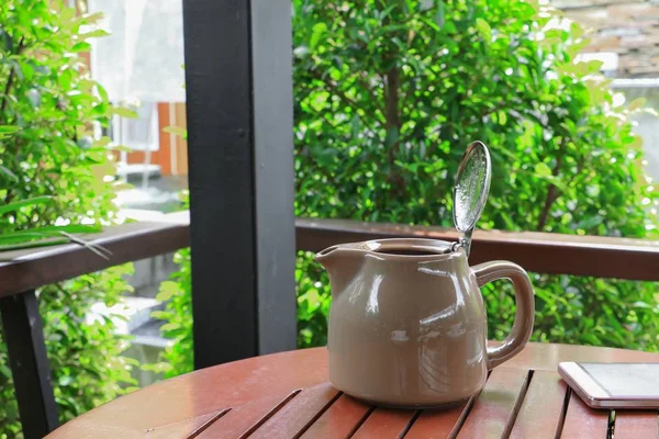 sürahi çay ahşap zemin zemin üzerine