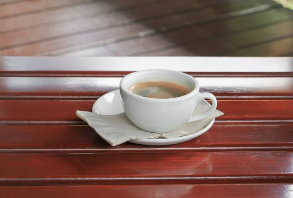 Café Taza Sobre Fondo Madera — Foto de Stock