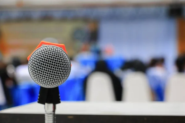 Microphone Stand Close Conference Room Select Focus Shallow Depth Field — стоковое фото