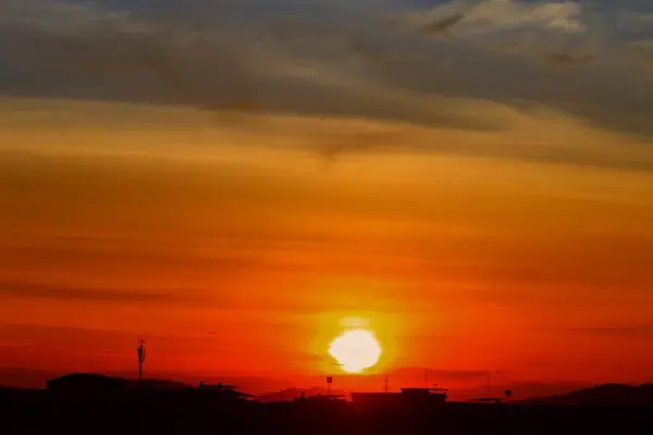 Zachód Słońca Piękny Kolorowy Krajobraz Błękitne Niebo Natura Wieczór Zmierzch — Zdjęcie stockowe
