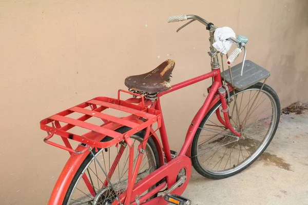 Czerwony Rower Klasyczny Byłej Kopia Miejsce Dodawanie Tekstu — Zdjęcie stockowe