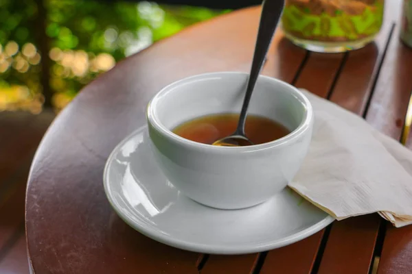 Koffie Cup Houten Vloer Achtergrond Selecteren Focus Met Ondiepe Scherptediepte — Stockfoto