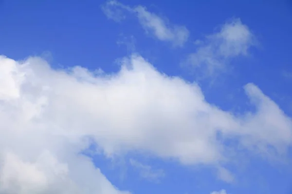 Céu Azul Com Nuvem Nuvem Chuva Arte Natureza Bonito Espaço — Fotografia de Stock