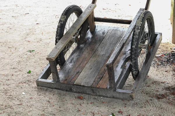 Brouette Bois Ancienne Deux Roues — Photo