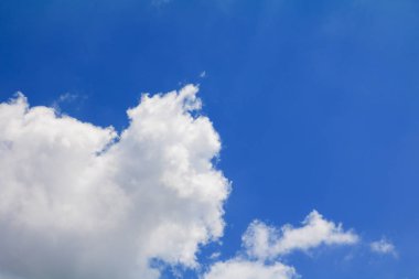 mavi gökyüzü doğa güzel bulut sanat ile canlı ve kopya alanı için metin ekleyin