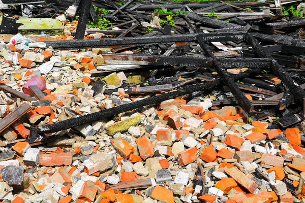 Ev hurda detay ahşap yangın yangın