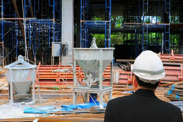 mimar-mühendis onay iş inşaat bir inşaat alanı içinde