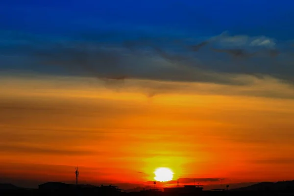 Puesta Del Sol Hermoso Paisaje Colorido Cielo Azul Noche Naturaleza — Foto de Stock