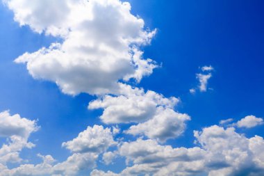 mavi gökyüzü doğa güzel bulut sanat ile canlı ve kopya alanı için metin ekleyin