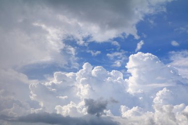 mavi gökyüzü yağmur bulutu ile sanat doğa güzel ve kopya alanı için metin ekleme