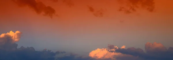 Panoramahimmel Mit Schönem Abendlichen Hintergrund — Stockfoto