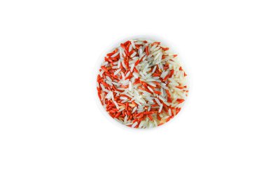 kahverengi pirinç Kupası beyaz arka plan üstten görünüm üzerinde.