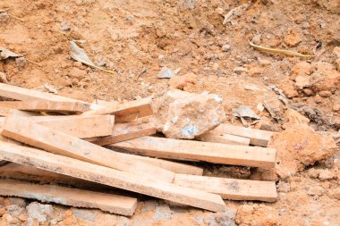 Çöp ahşap kazık inşaat evde yenilemek sitesi