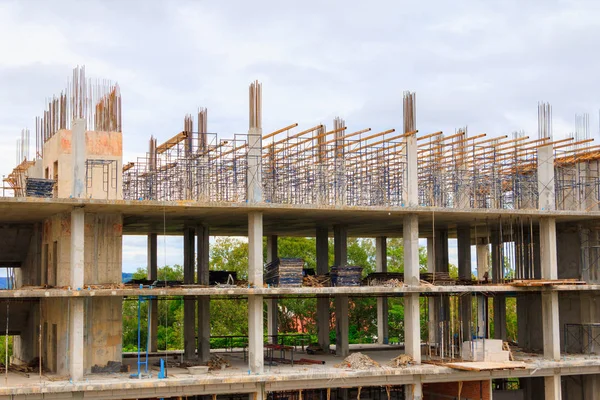 Canteiro de obras e construção de habitação exterior — Fotografia de Stock