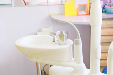 cam krom lavabo tıbbi malzeme dişçi üzerinde kapat